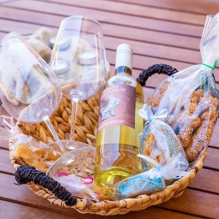 Bonendis - Sea View Karpathos Town (Pigadia)