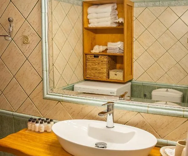 شقة Bonendis - Sea View كارباثوس